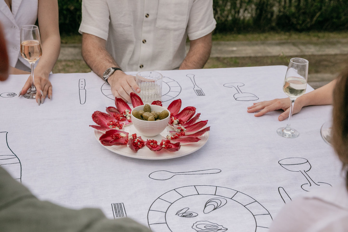 White Soirée 100% Linen Embroidered Tablecloth